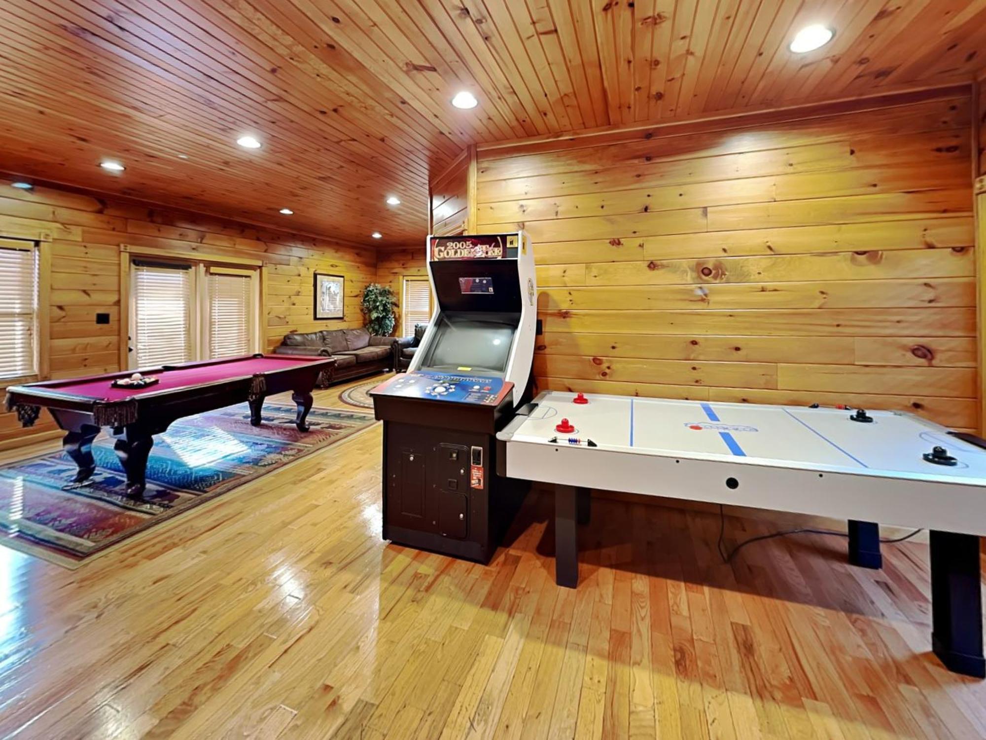 The Great Escape Ii, 5 Bedrooms, Sleeps 17, Game Room, Pool Access, Theater 개틀린버그 외부 사진